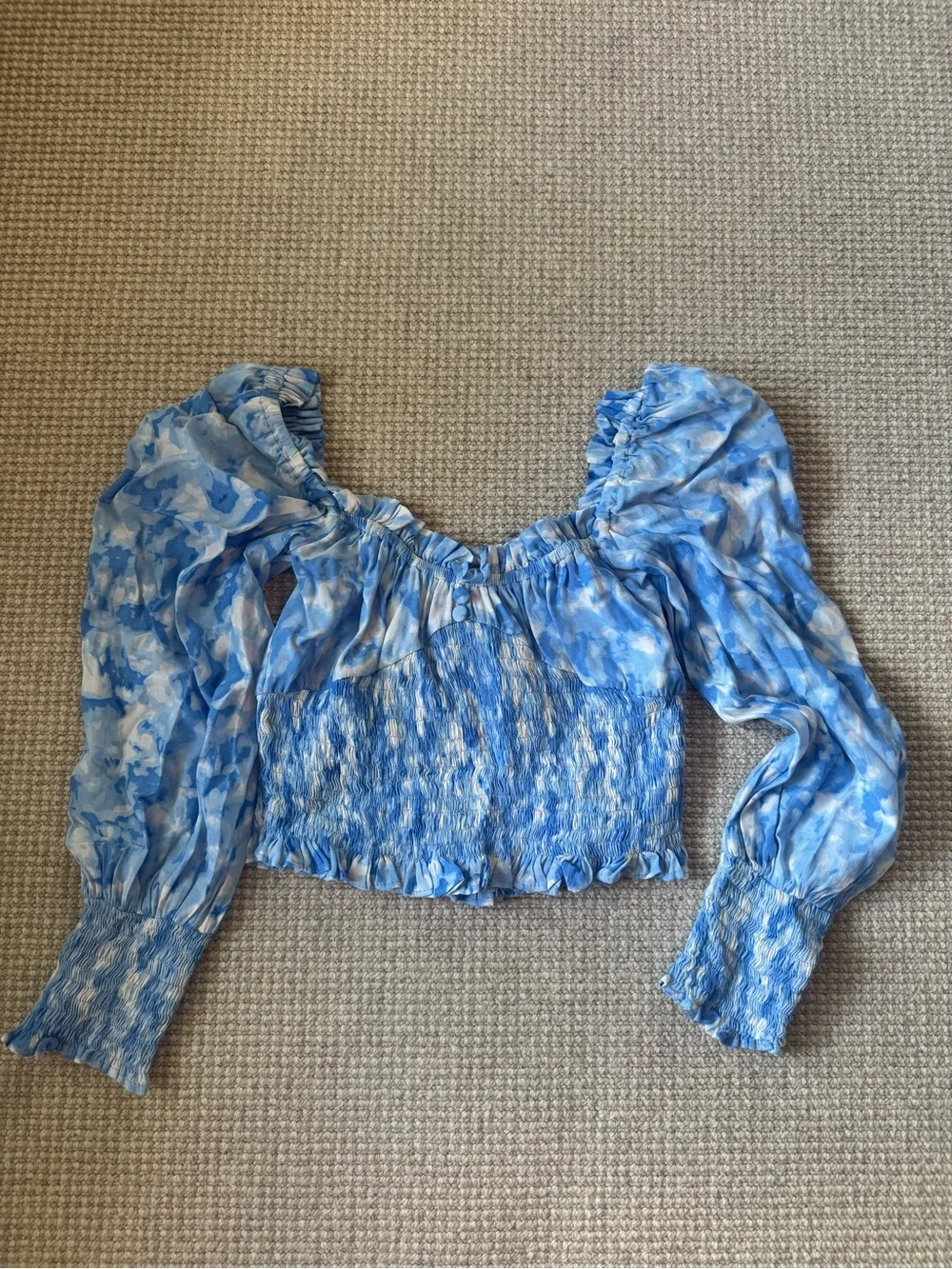 Faithfull the Brand Blue Floral Smocked Puff-Sleeve Crop Blouse